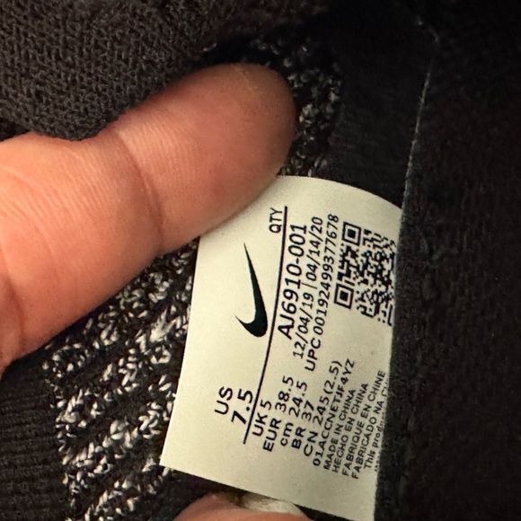 Nike W Air Vapormax Flyknit 3 US 7.5 - Picture 6 of 6